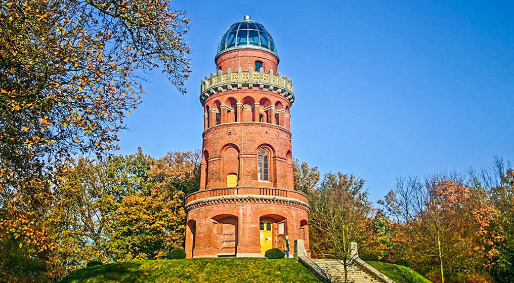 Der Rugardturm in Bergen auf Rügen