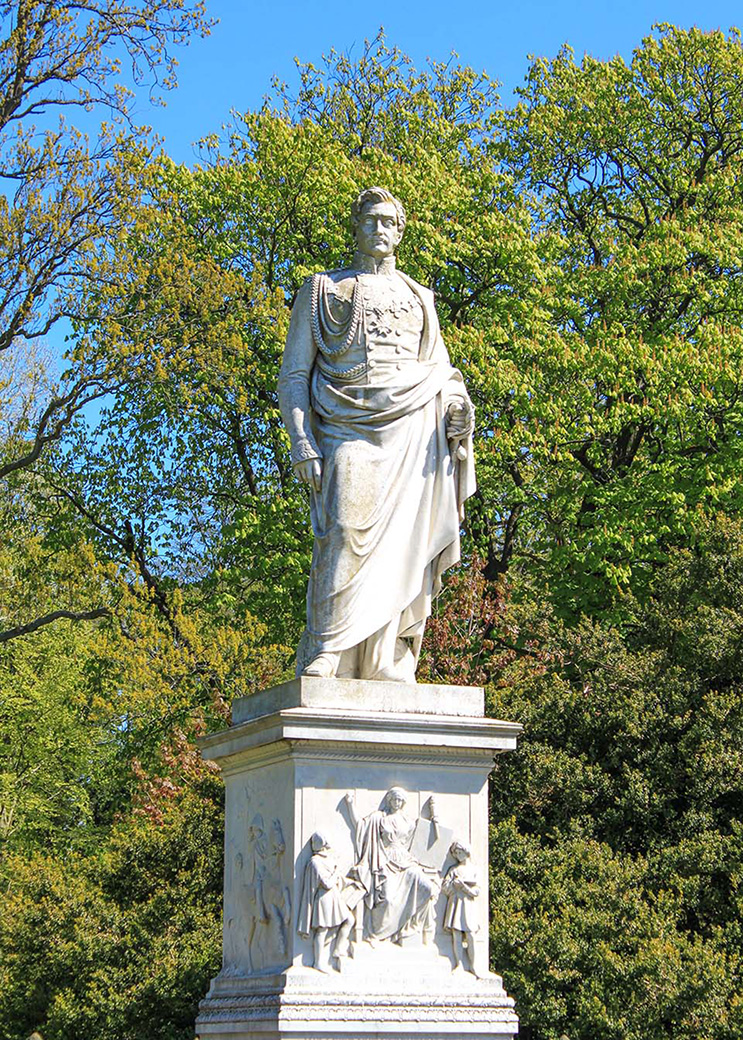 Fürst Wilhelm Malte I. zu Putbus plante und baute die Stadt Putbus, das Schloß, das Jagdschloß, den Park, das Badehaus Goor, also Vieles, was bis in unsere heutige Zeit nachwirkt